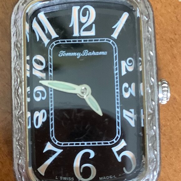Tommy Bahama Ladies watch w/ replacement band and NEEDS NEW BATTERY - Picture 1 of 8